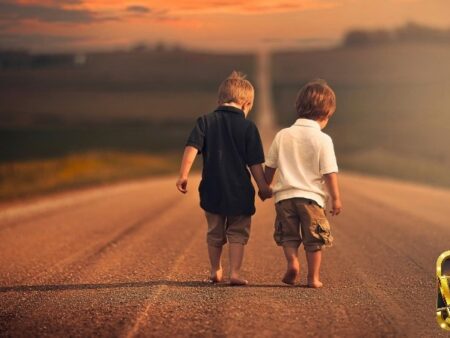 Giải mã giấc mơ gặp bạn cũ: Ý nghĩa tâm linh và tâm lý đằng sau