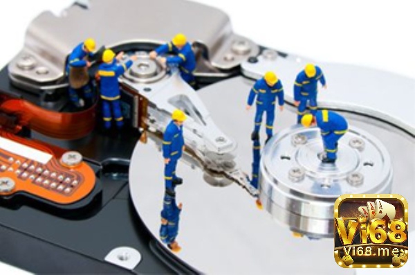 Cách sử dụng kẹp nam châm xóc đĩa để hồi phục dữ liệu phòng lab