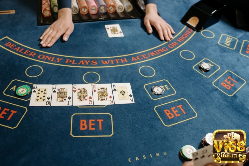 Luật bài baccarat và blackjack không hoàn toàn đồng nhất tại tất cả các sòng bạc