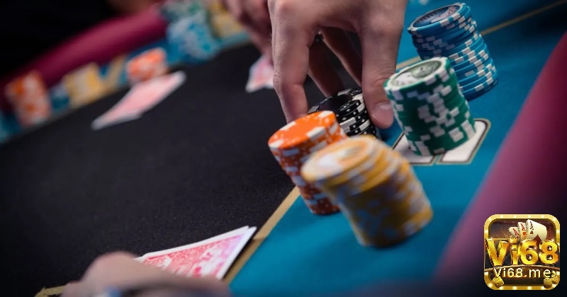 Luật poker quốc tế phân loại rõ mức cược và quy tắc tăng cược trong từng hình thức chơi